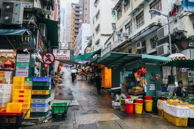 香港疫情最新动态及小巷深处的独特风情与美食宝藏