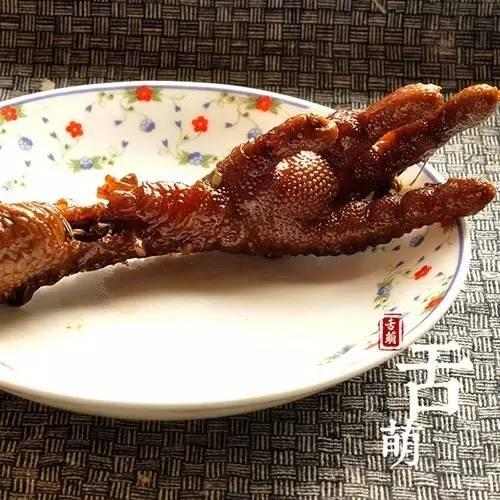 最新危机公关与小巷深处的味觉奇遇