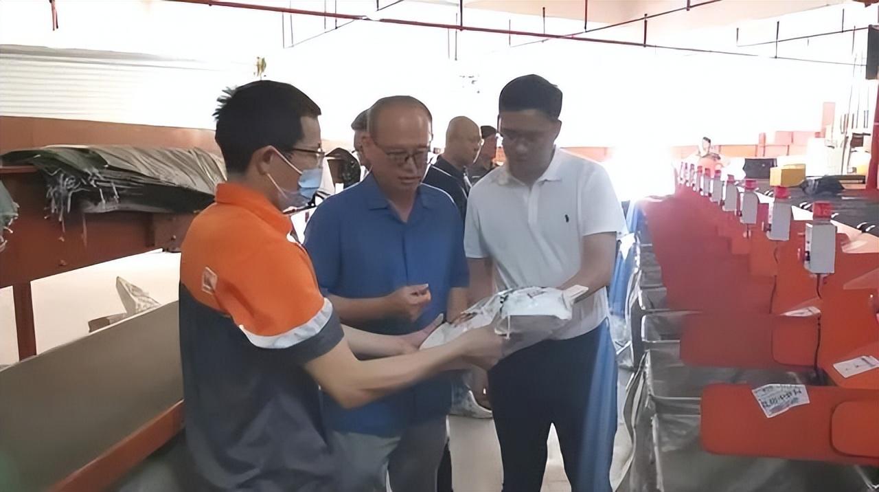 申通快递最新动态，奋进之路成就快递梦想，拥抱变化展现自信与成就