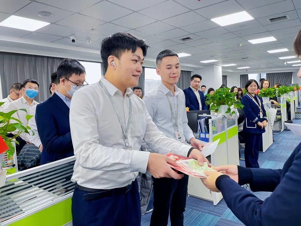 七次郎励志之旅，学习、变化与自我超越的新征程