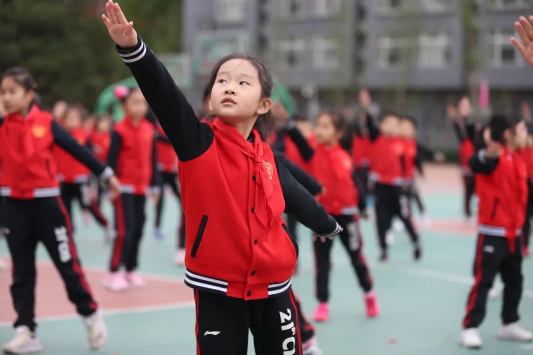 小学最新广播体操，自信与成就感的旋律舞动校园
