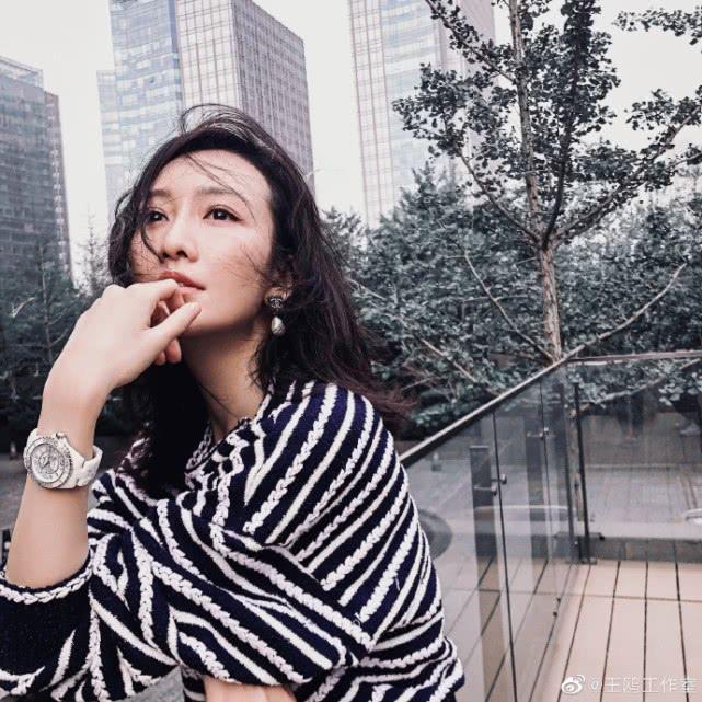 伊人最新视频，时尚潮流与深度内容的完美融合
